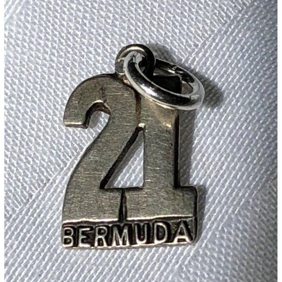 Sterling Silver Charm 21 BERMUDA Small 925 Bracelet - Picture 1 of 3